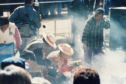 Desde tiempos  inmemoriales, los pueblos originarios agradecen a la tierra por los alimentos que ofrece.