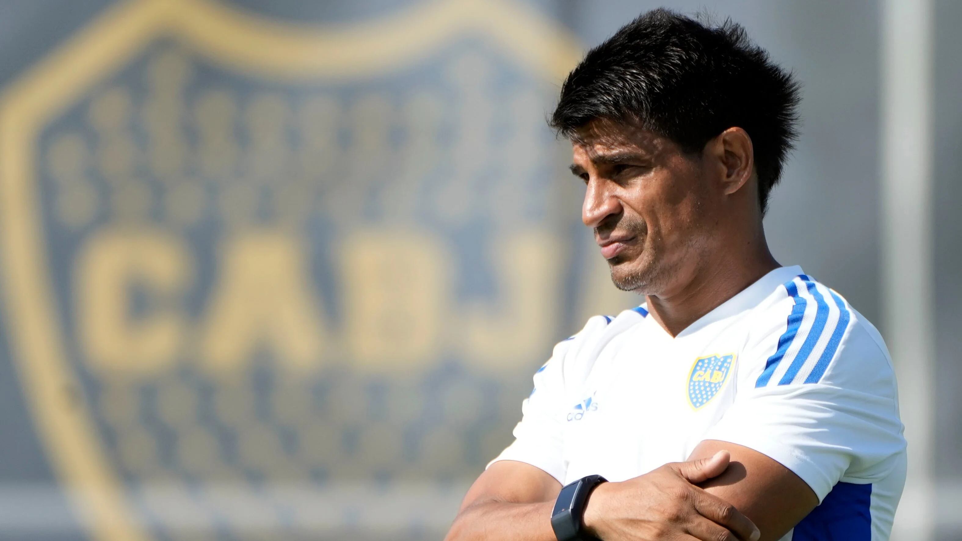 Hugo Ibarra, sin filtro: la charla con los jugadores, la fuerte respuesta a Battaglia y su futuro en Boca Juniors      