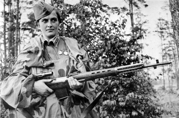 Lyudmila Pavlichenko, la famosa francotiradora del ejército rojo que asesinó a 309 soldados nazis. (Getty)