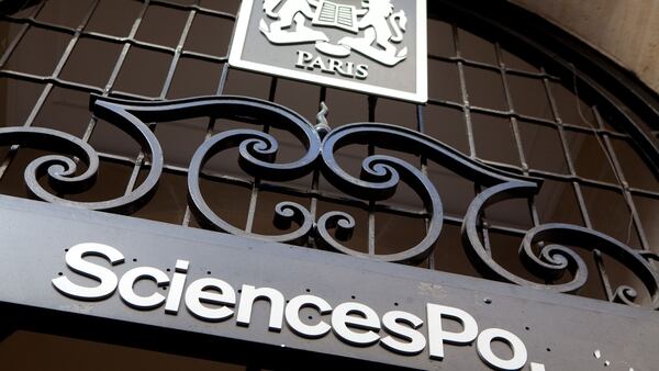 La entrada de SciencePO, el lugar de excelencia académica en Francia