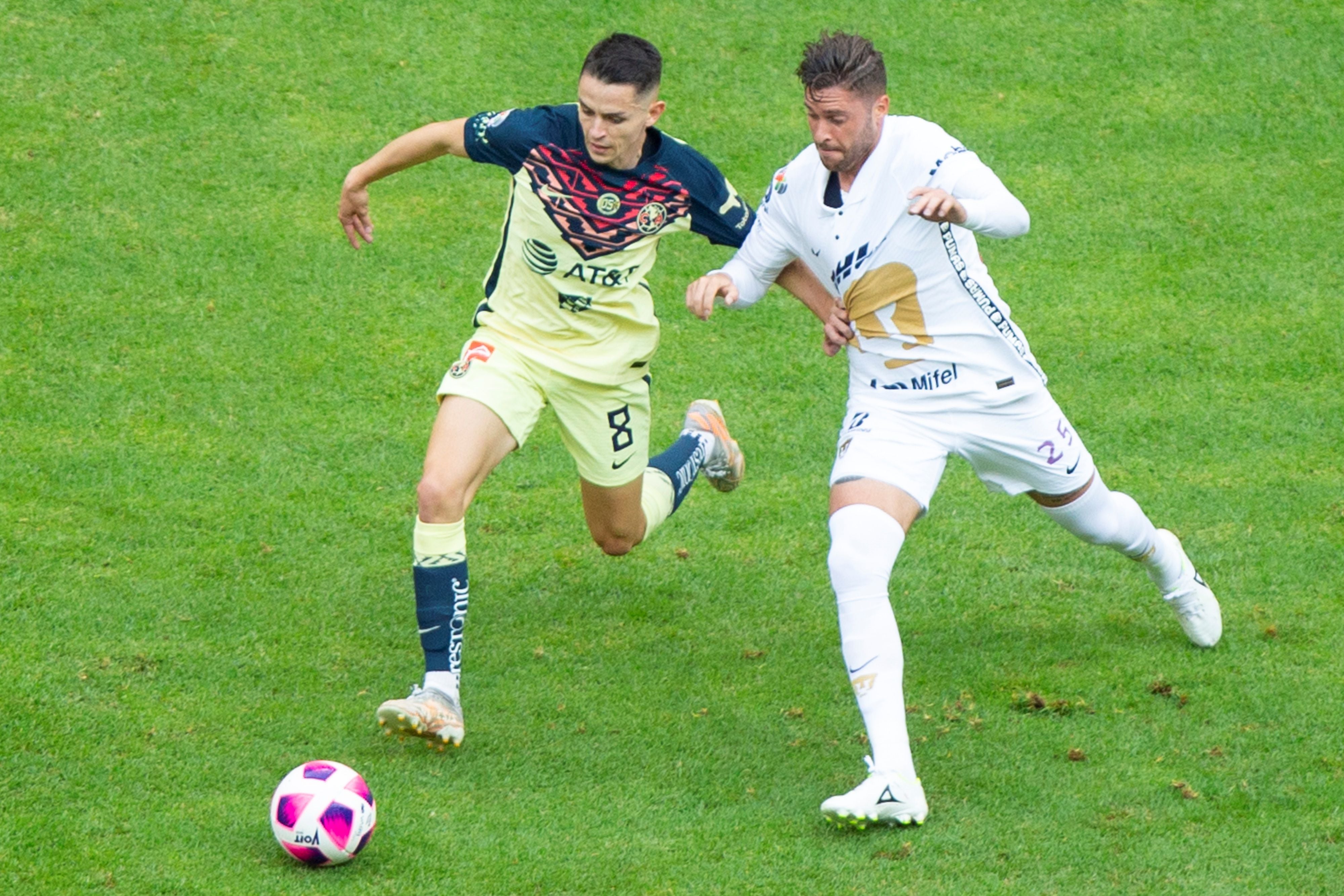 On one occasion in 2017, América and Pumas also coincided in Liguilla, in that match, the eagles thrashed the university students 6-1.  (Photo: Carlos Ramírez / EFE)
