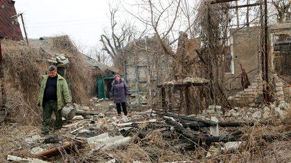 Los daños causados por los combates cerca de Donetsk en el este de Ucrania, el 9 de abril del 2021.  (AP Photo)