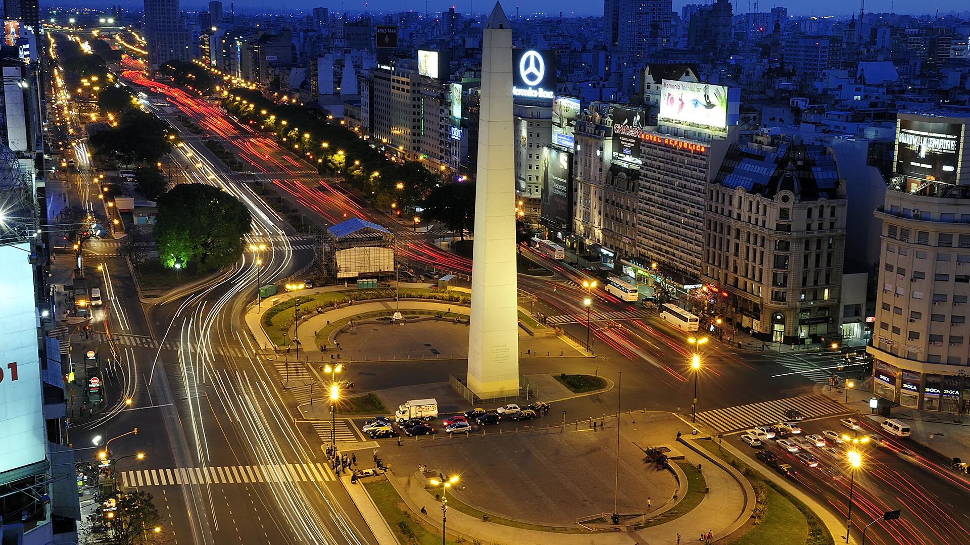 Argentina sufrirá una caída de su PIB mayor a la esperada por el ajuste de precios. (Shutterstock)