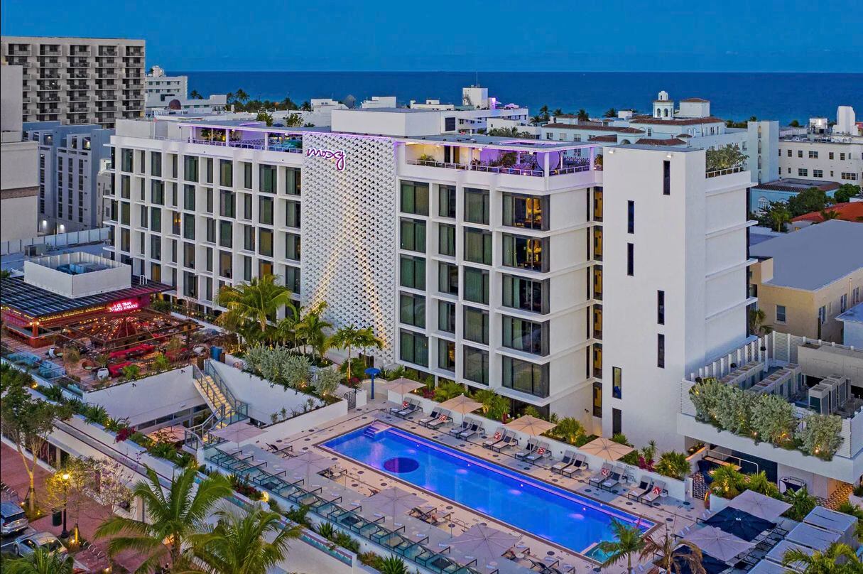 Imagen del hotel Moxy en Miami Beach.