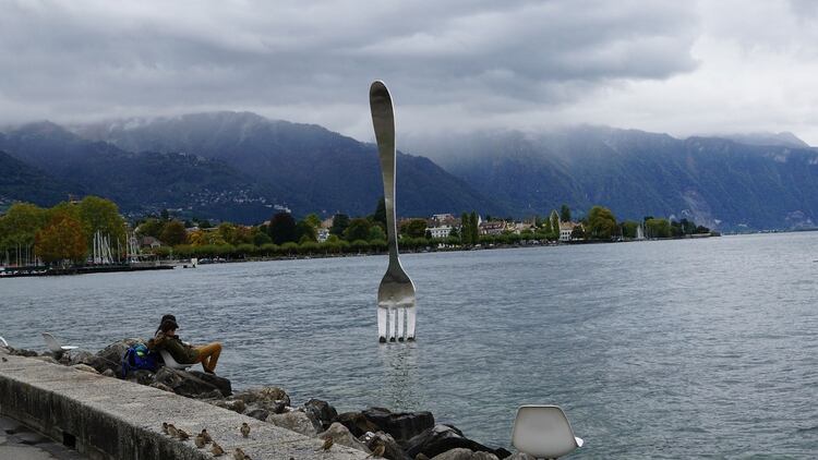 El paseo marÃ­timo a lo largo del lago de Ginebra en Vevey