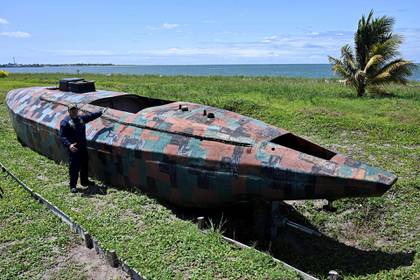 Un narcosubmarino decomisado a los cárteles de la droga en Colombia (Foto: AFP)
