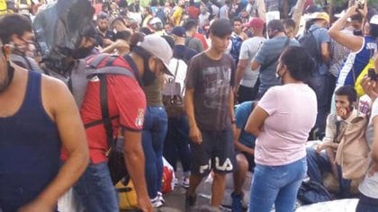 Migrantes venezolanos en la frontera