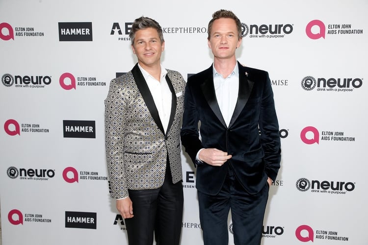 Neil Patrick Harris (d) y su esposo David Burtka (Reuters)