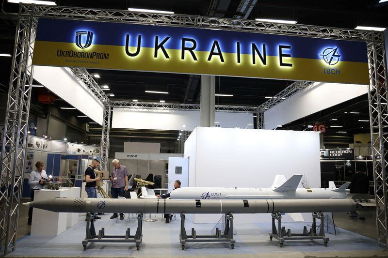 Volodimir Zelensky anunció la producción de más drones, misiles, blindados y proyectiles “Made in Ucrania” (REUTERS)