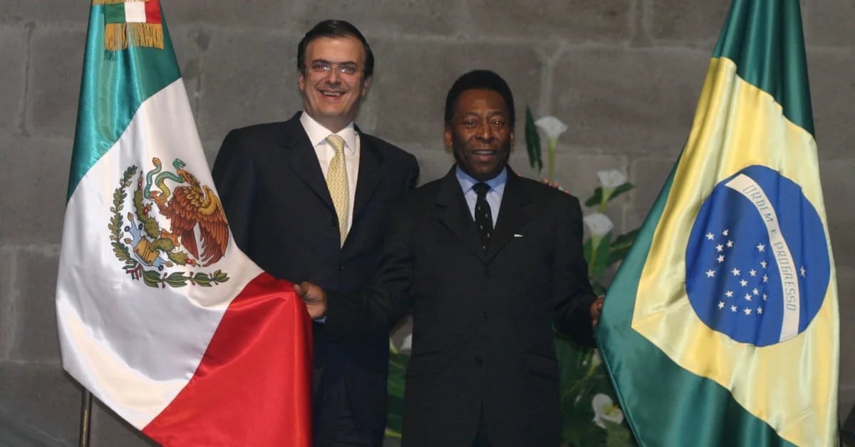 Da Marcelo Ebrard a Luis Echeverría: politici messicani che hanno incontrato Pelé di persona