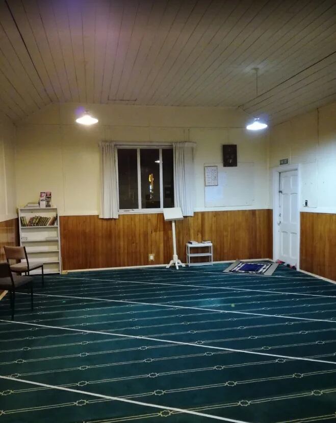 El interior de la mezquita Linwood Masjid (Muhammad Mubashir Mukhtar/Google Maps)