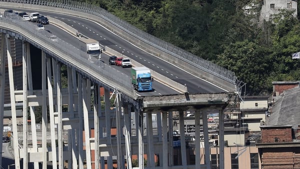 El puente cayó el martes pasado (AFP)