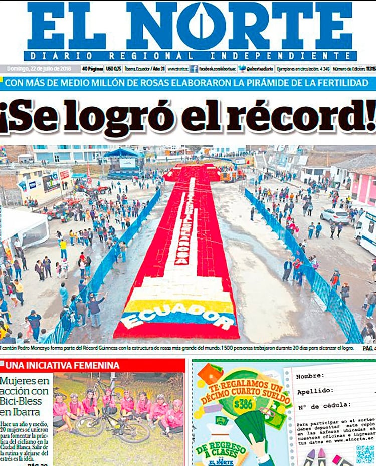 La portada del diario El Norte celebrando la pirámide de rosas confeccionada por 1.500 voluntarios. 