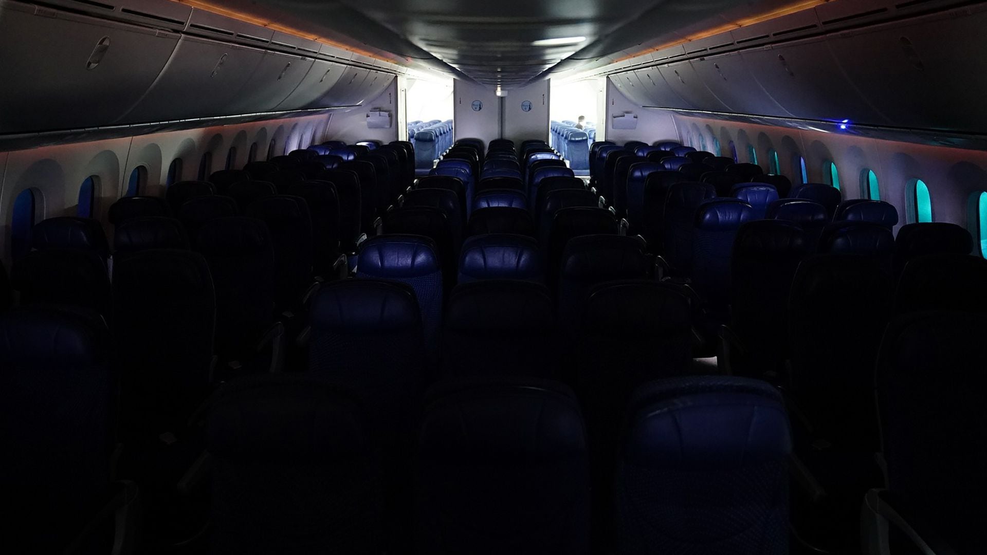 Departure flight Warsaw 03/20/22 Enrique Piñeyro