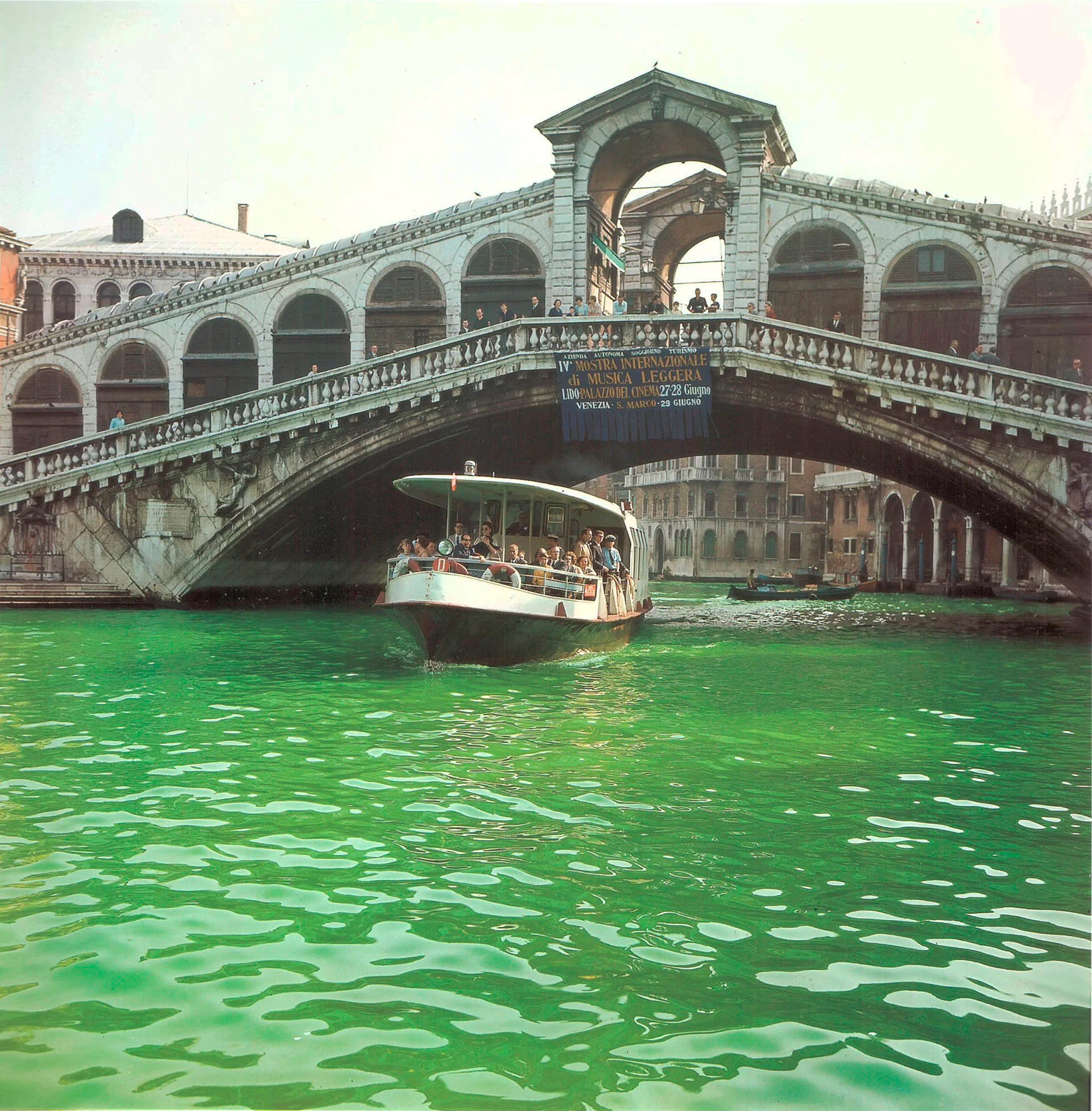 “Venecia en clave verde. Nicolás García Uriburu y la coloración del Gran Canal” será la muestra del MNBA que rendirá homenaje a este artista
