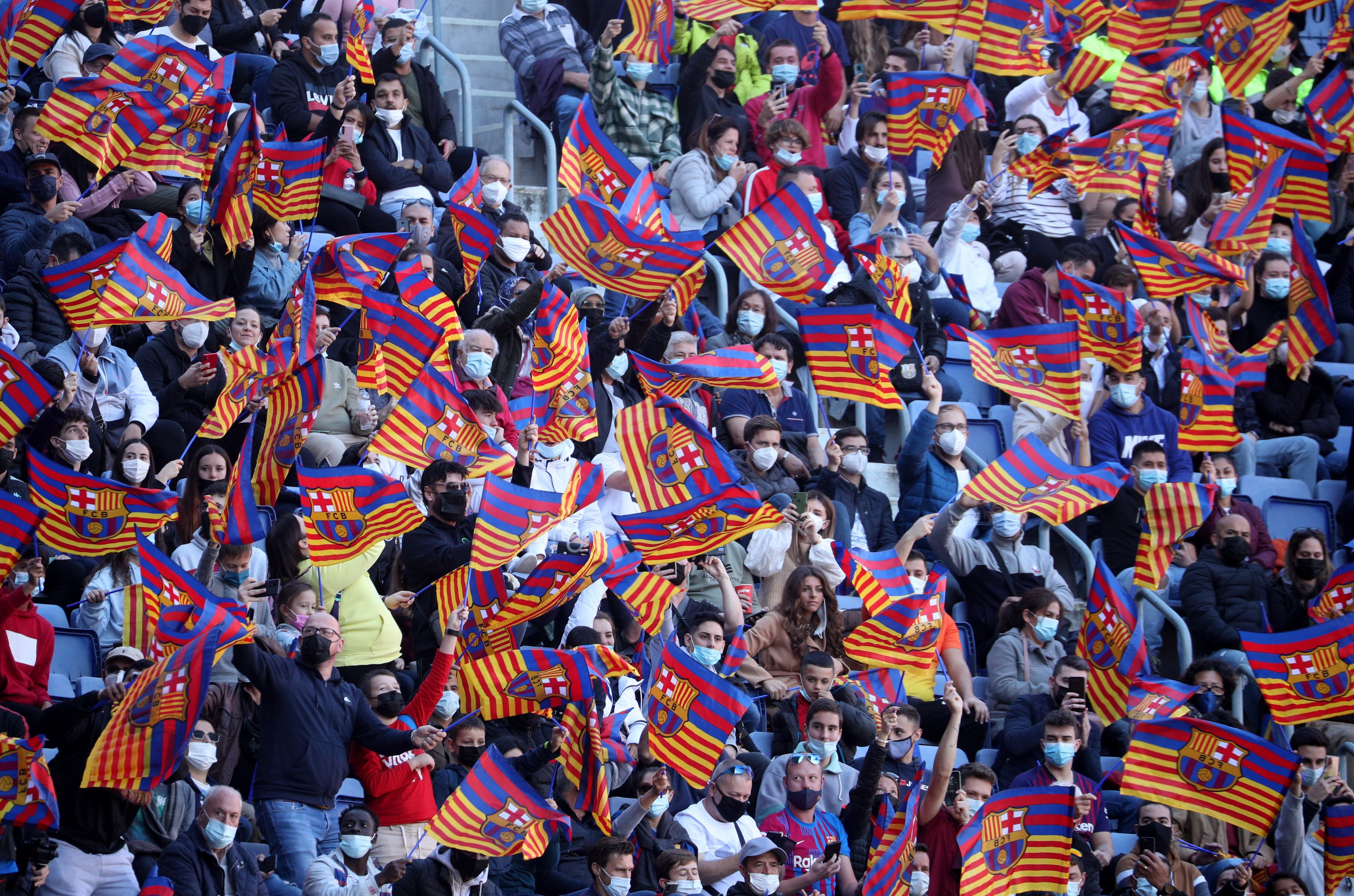 El Camp Nou recibió a Xavi Hernández (Reuters)