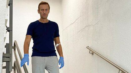 Alexei Navalny en el hospital de Berlín. Courtesy of Instagram @NAVALNY/Social Media via REUTERS