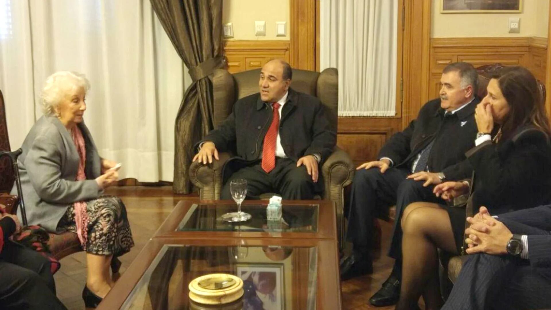 La titular de Abuelas se reunió con el gobernador de Tucumán (Gentileza La Gaceta)