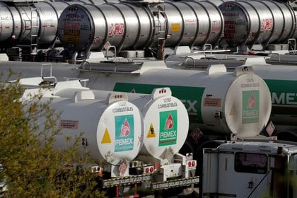 Uno de los apartados suspendidos está relacionado con la facultad otorgada a Pemex de operar e intervenir empresas cuyos permisos hubieran sido suspendidos (Foto: Daniel Becerril / Reuters)