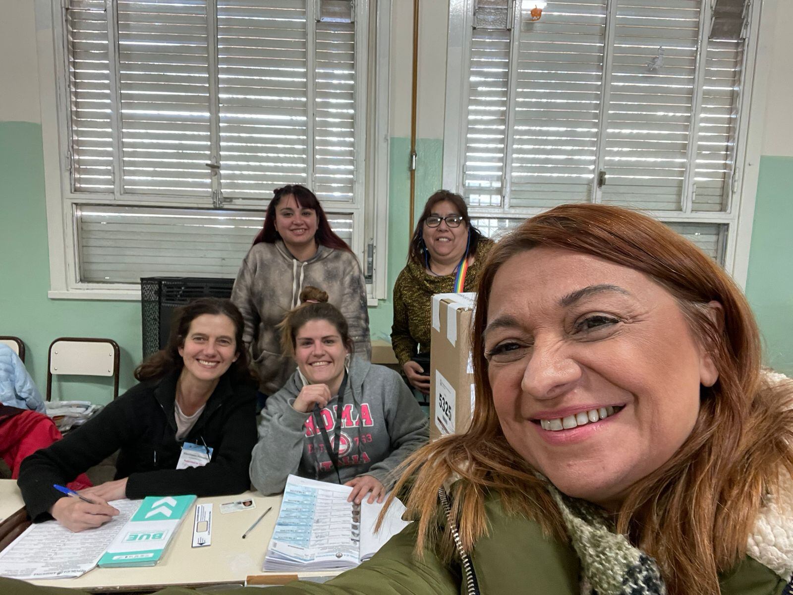Marcela Feudale votó en la Comuna 12, en el colegio Costa Rica (Foto: Teleshow)