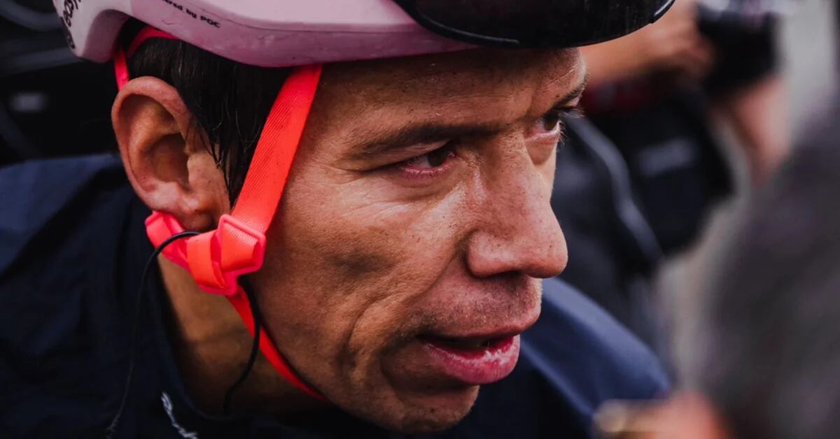 Rigoberto Urán è dispiaciuto per il cane che ha causato una delle cadute al Giro d’Italia