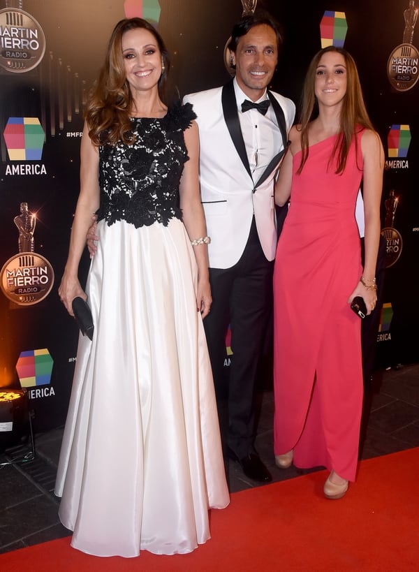 Gustavo López junto a su mujer, Laura, y su hija, Lourdes 
