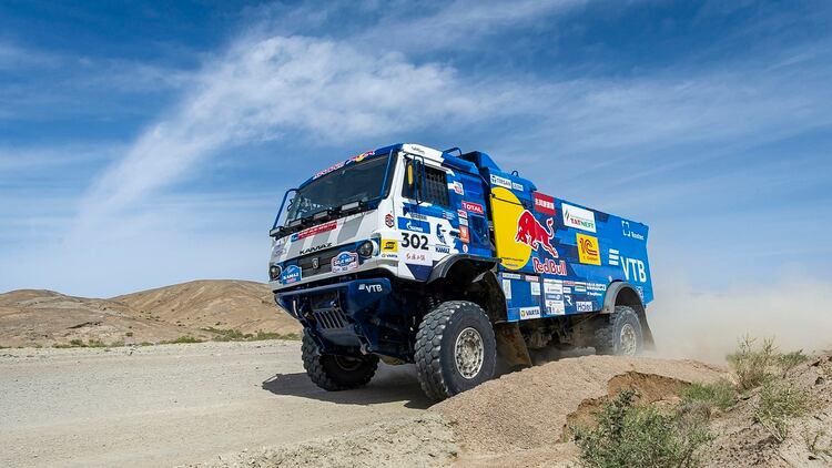 Uno de los camiones de Kamaz. Los rusos son referencia en el Rally Ruta de la Seda que podría tener cambios en el recorrido (Prensa: Rally Ruta de la Seda).