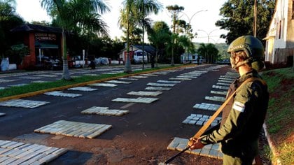 El lote incautado tras el pesaje.