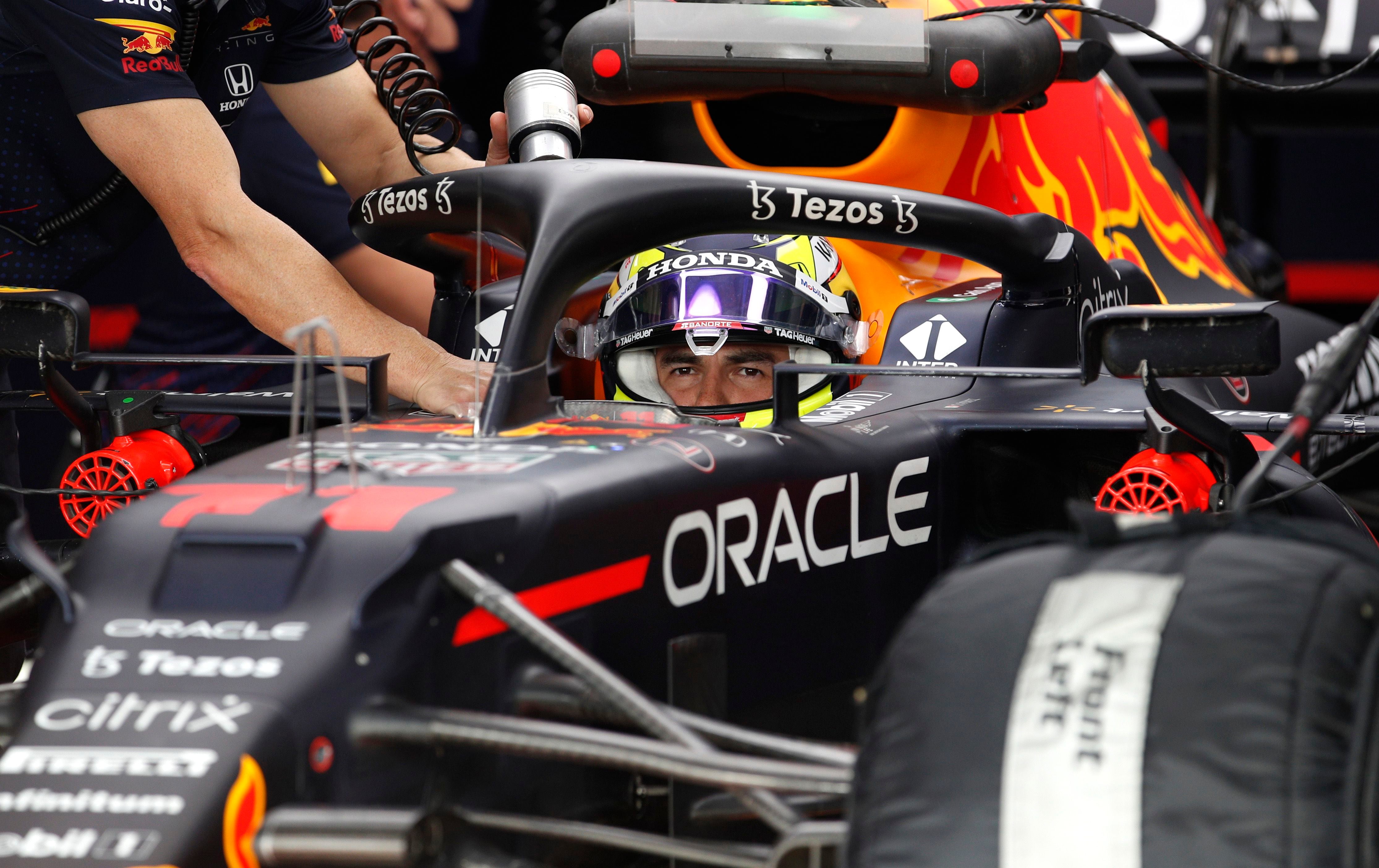 Checo Pérez arrancará quinto el Gran Premio de Arabia Saudita (Foto: REUTERS/Hamad I Mohammed)