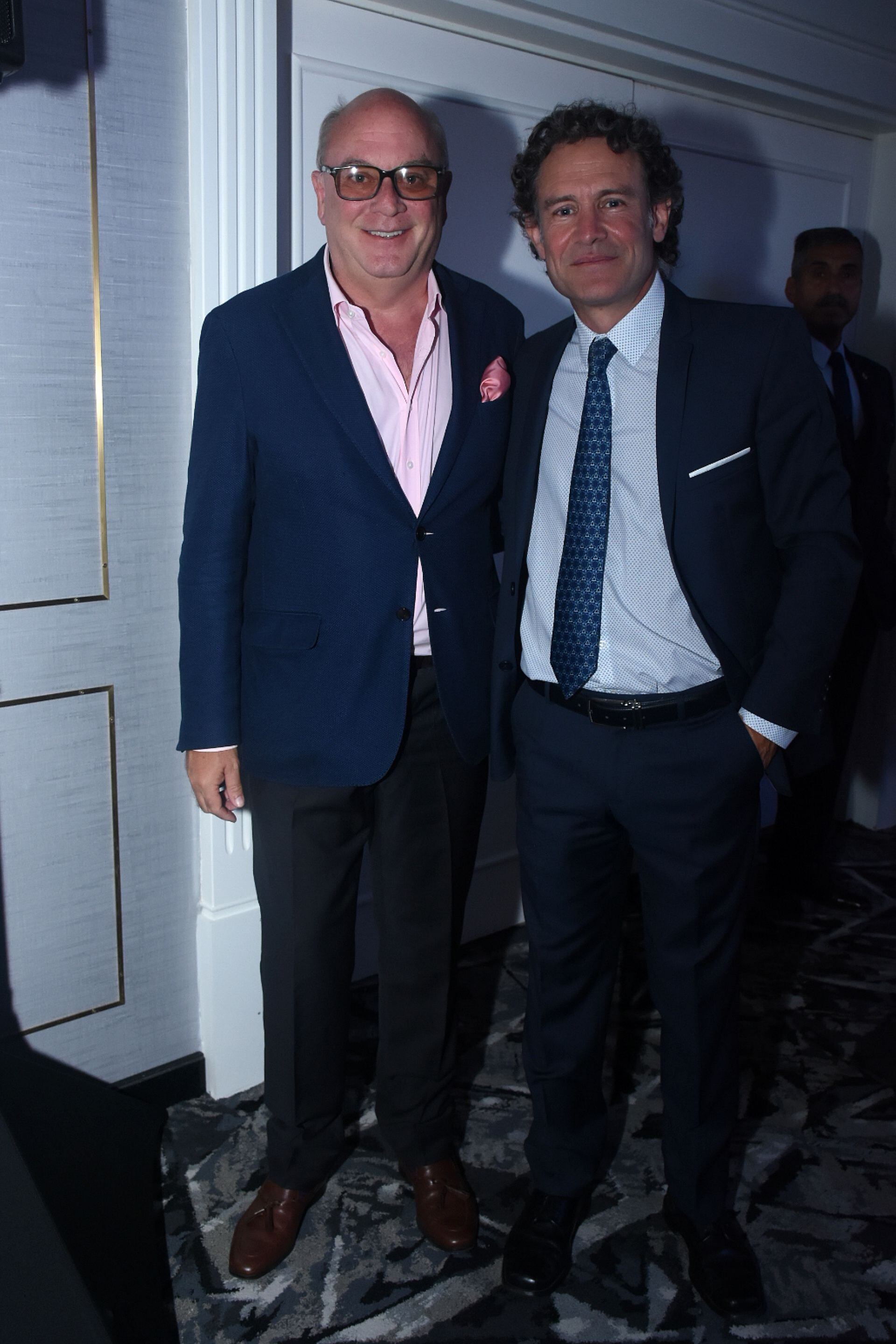 Welcome to Gideon Sa'ar/ Hotel Emperador 3