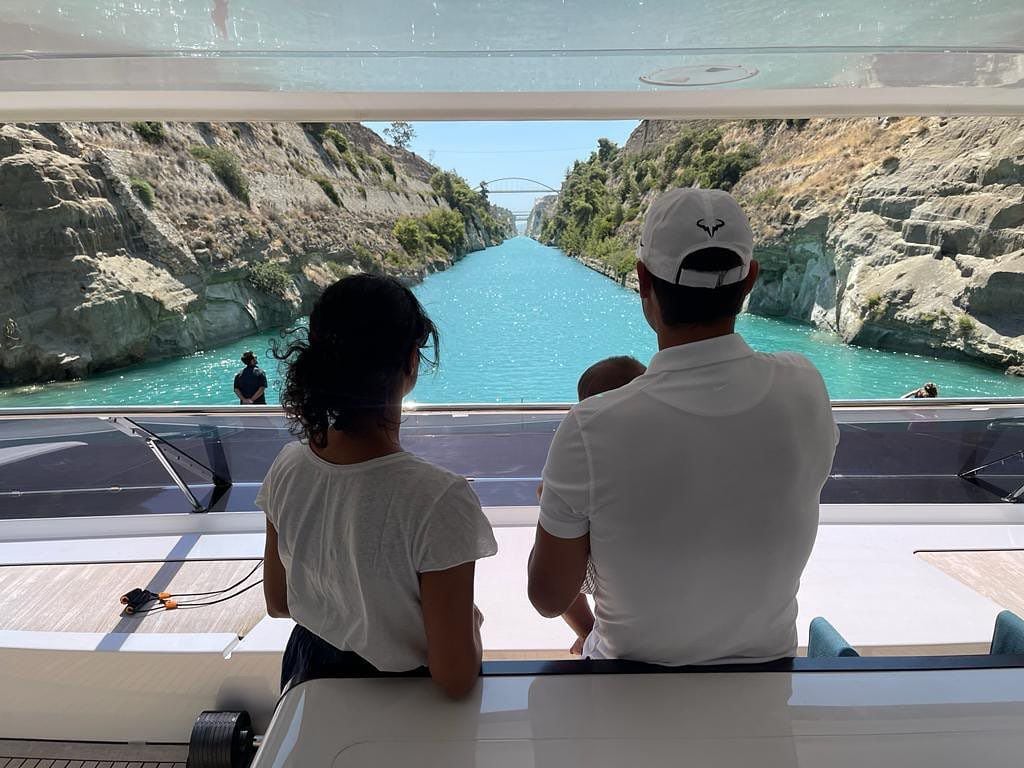 Rafa Nadal, Mery Perelló y su hijo, en una imagen compartida por el tenista en su perfil de Instagram.