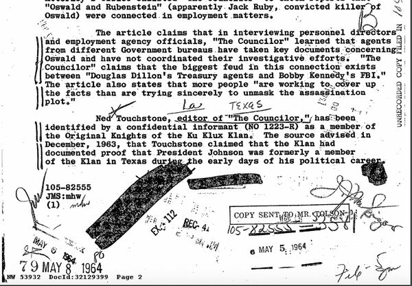 Un documento alude a un informante que dijo tener pruebas de que el presidente Lyndon B. Johnson había sido del KKK, pero no las mostró.