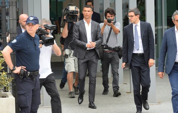 Cristiano Ronaldo ha fichado por la Juventus y puso fin a sus problemas tributarios en España (REUTERS)