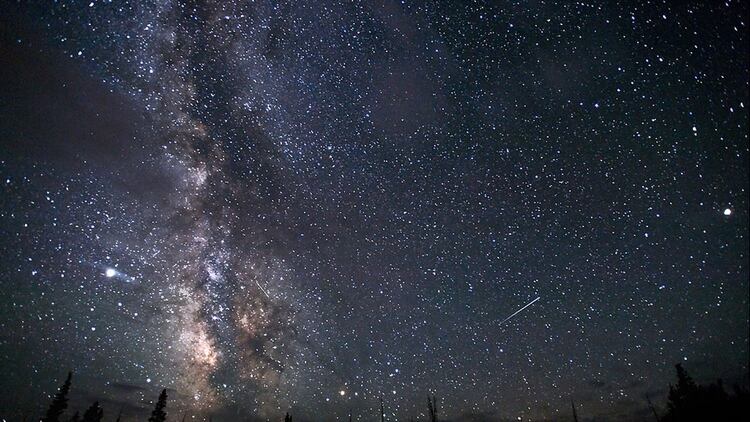  Una estrella fugaz se observa en el cielo de EEUU - Jeff Berkes / Nasa 163