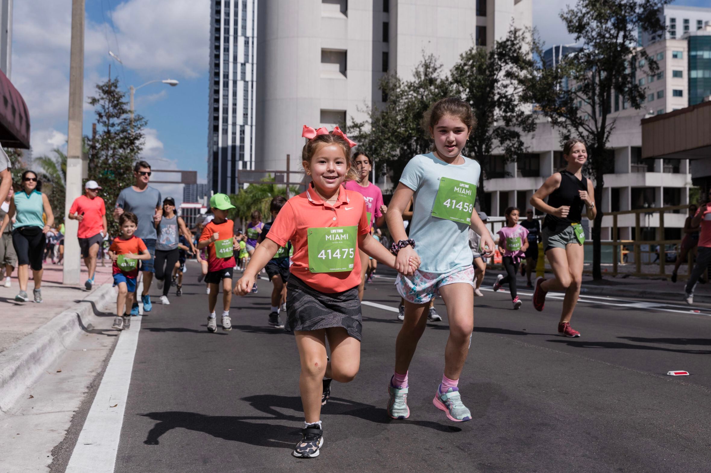 Kids Run Miami le permitirá correr a los niños de secundaria durante la última milla del Maratón de Miami.