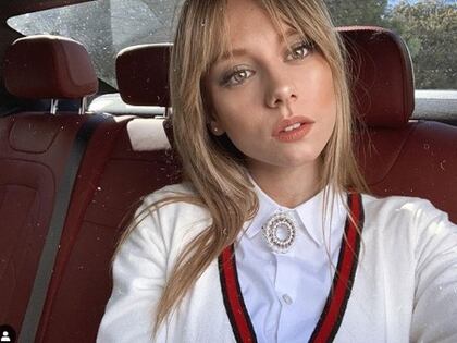 La joven siempre presumió su rubia melena (Foto: Instagram de Ester Exposito)