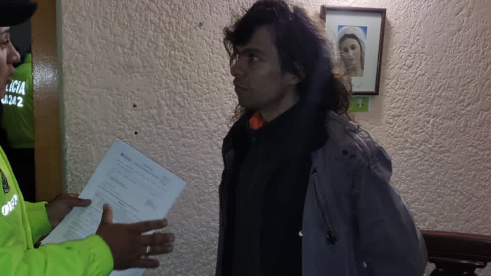 La Policía inició una investigación disciplinaria interna tras la muerte de Juan Pablo González, señalado de abusar sexualmente de una menor en Transmilenio, luego de ser capturado. Foto: Secretaría de Seguridad de Bogotá