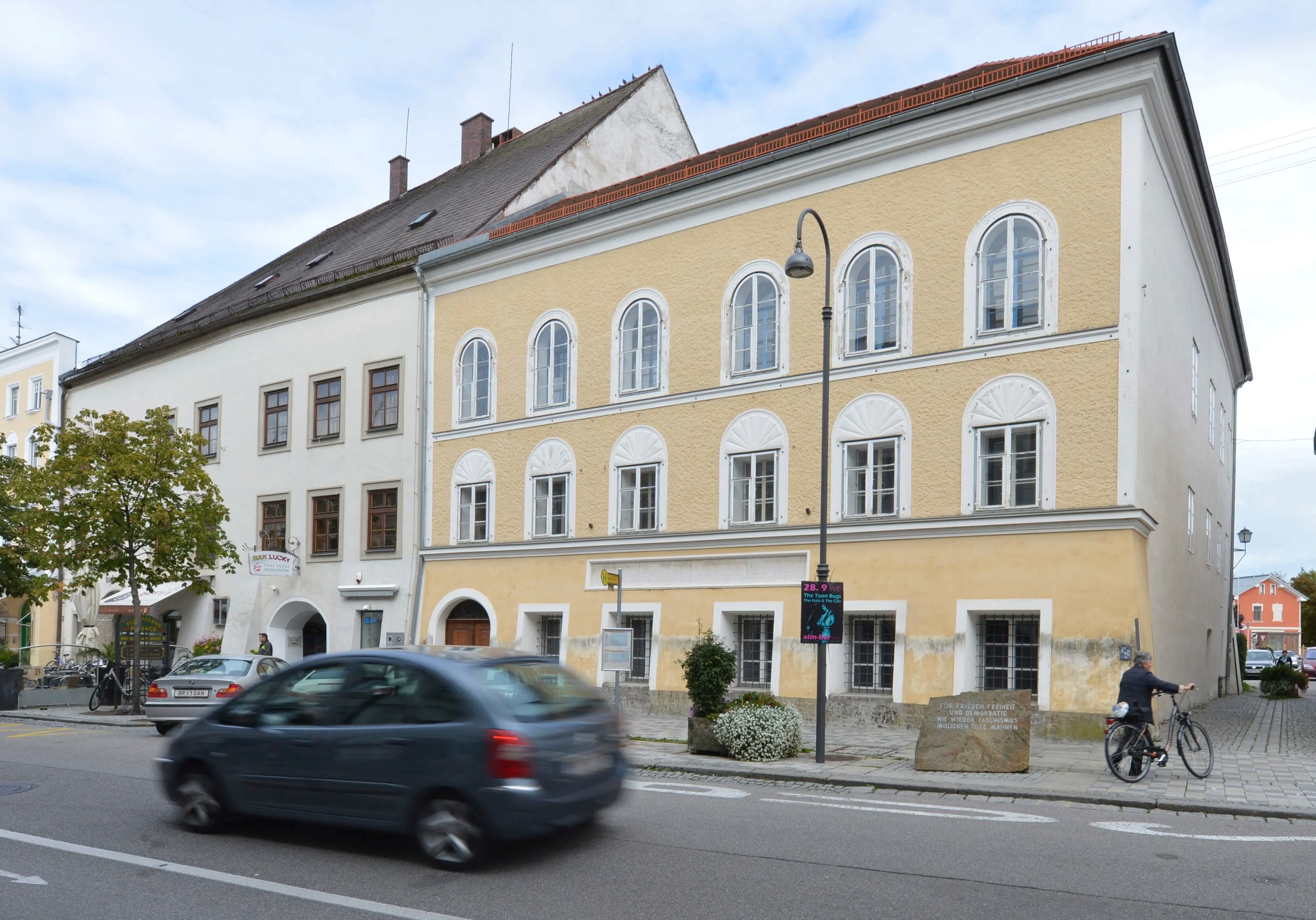 Comenzaron los trabajos en Austria para convertir la casa donde nació Hitler en una estación de policía