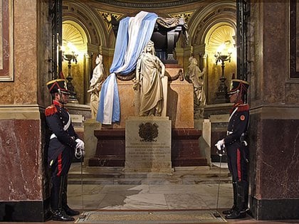 Los restos descansan en la Capilla Nuestra Señora de la Paz, en la Catedral Metropolitana. (Gentileza: Octavio Pablo Barreiro)