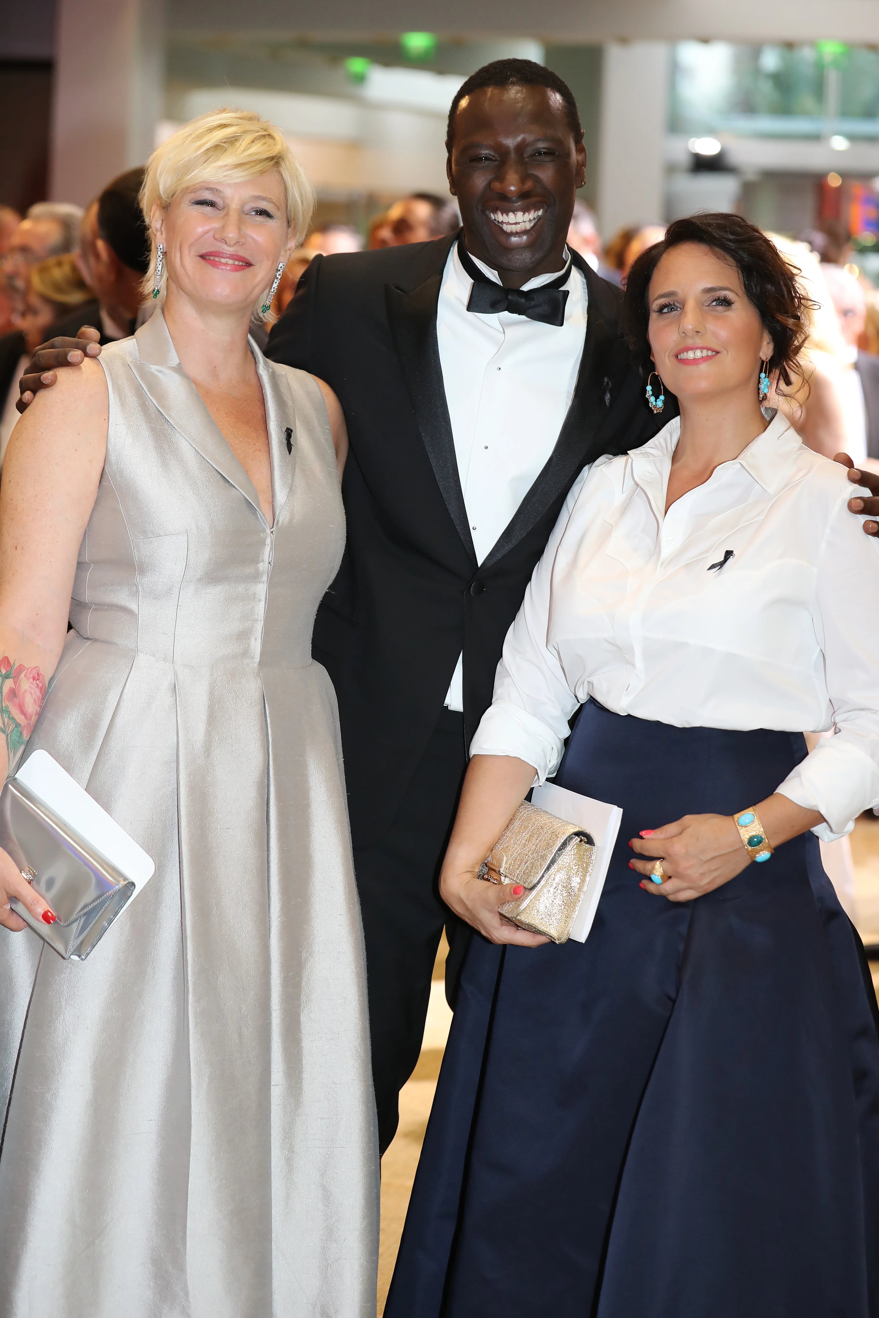 Entre los invitados se encontraban muchas celebridades europeas, como Omar Sy junto a su esposa Helena y la presentadora de televisión Maitena Biraben