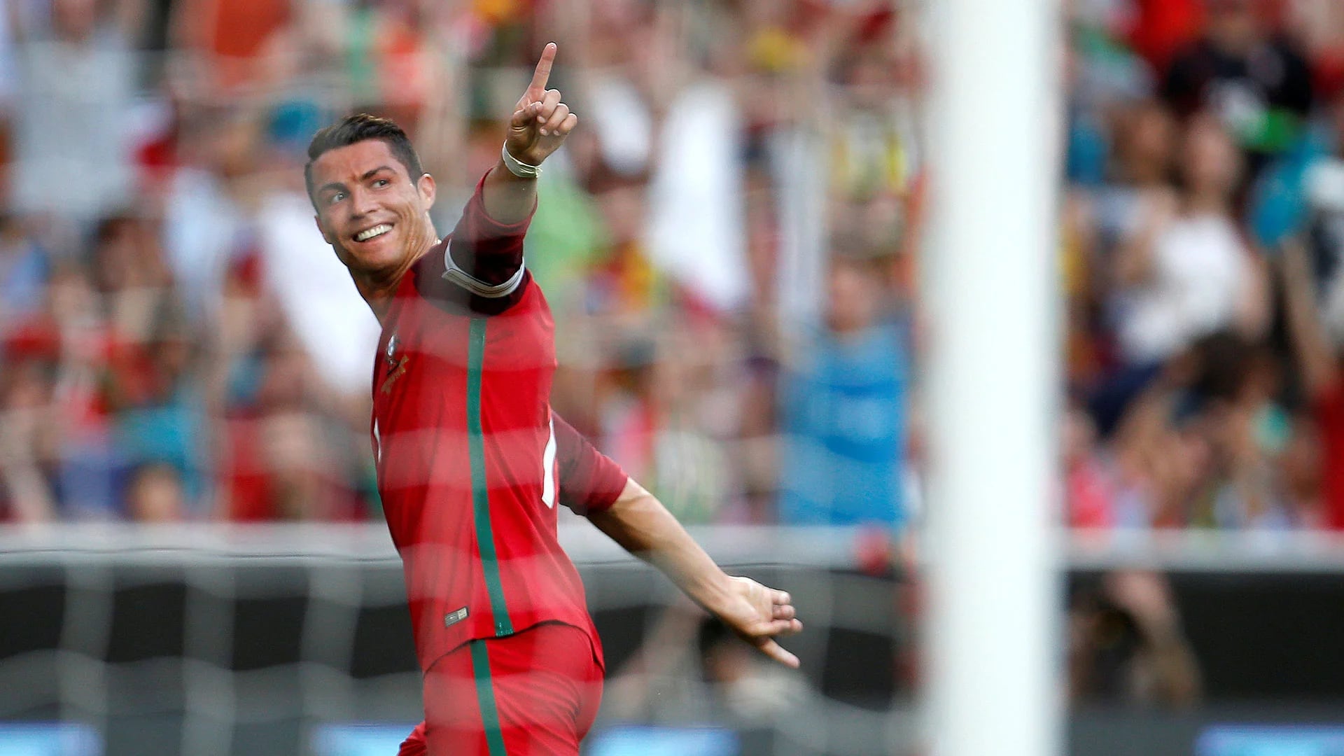 Ronaldo espera por las semifinales con Portugal (Reuters)