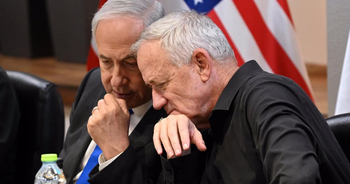 Benny Gantz known as a gathering of Israel’s War Cabinet to debate Biden’s proposal to finish hostilities.