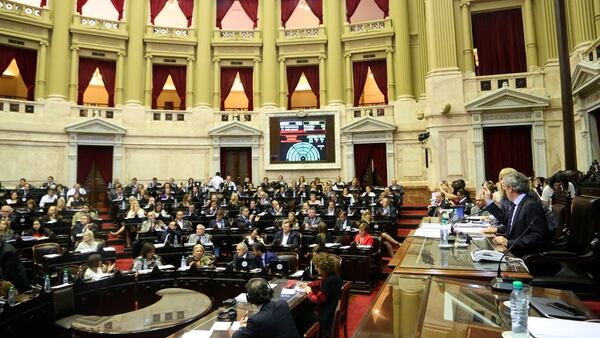 Diputados convirtió en ley el proyecto que pena la corrupción empresaria (Twitter: @DiputadosAR)
