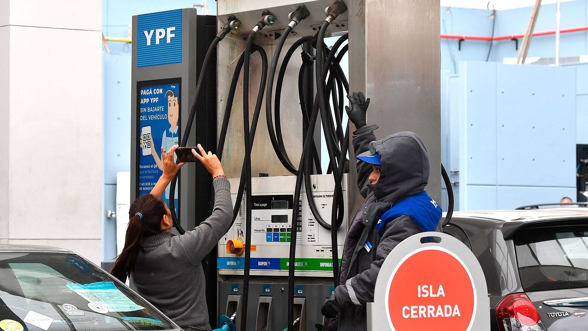 Aumento-Naftas-combustibles-shell-YPF