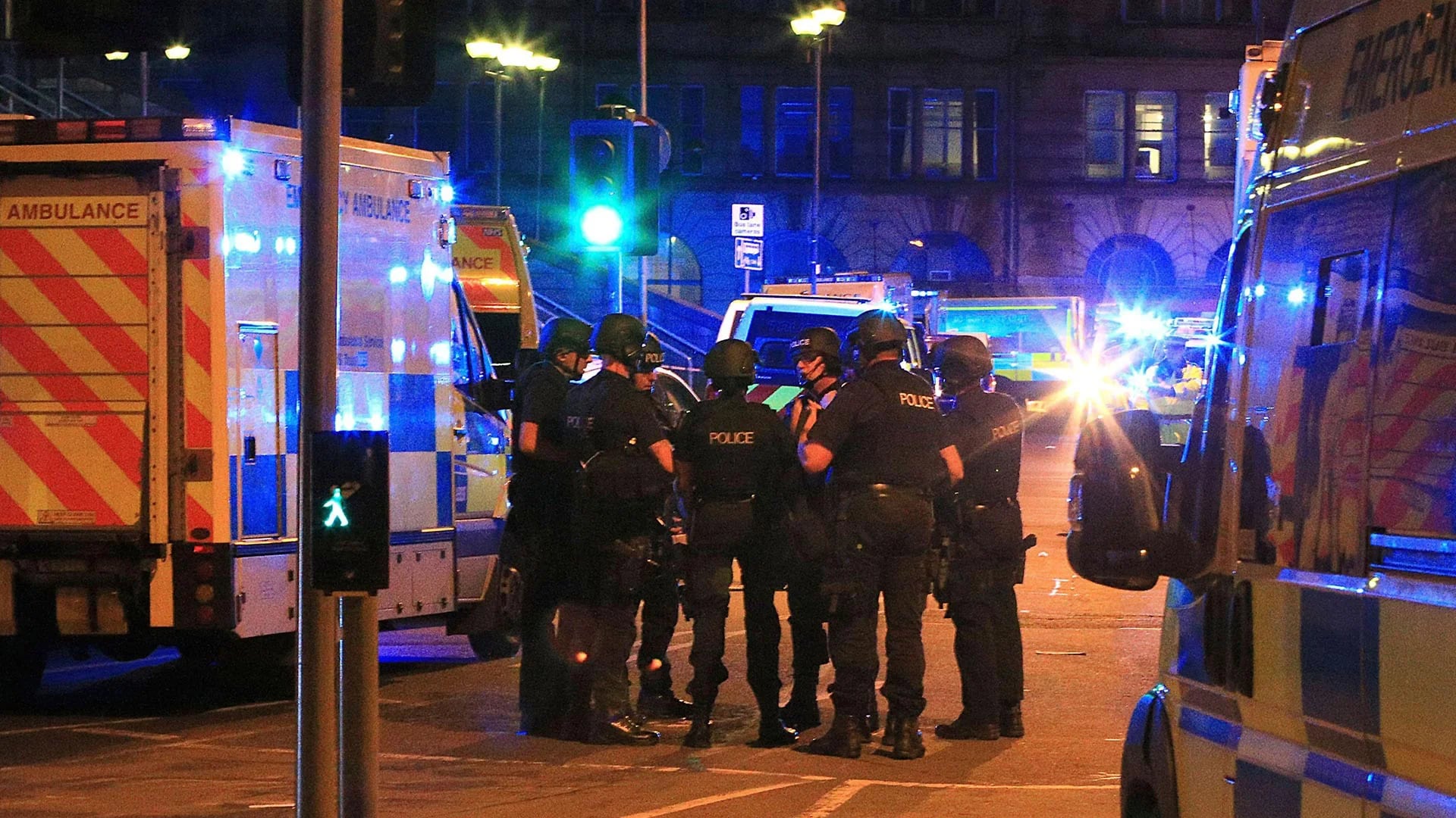 El operativo durante el atentado en Manchester (AP)
