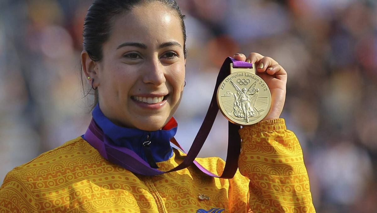 Mariana Pajón se convirtió en la segunda colombiana en la historia ganar oro olímpico para Colombia. Imagen: EFE.