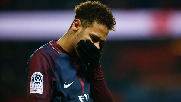 Neymar llegó a París y ya empezó a entrenar