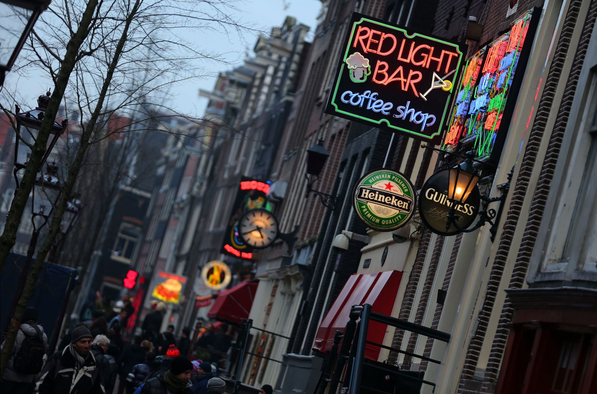 El Red Light Bar Coffee Shop en el Barrio Rojo de Ámsterdam. (Oliver Berg/dpa)