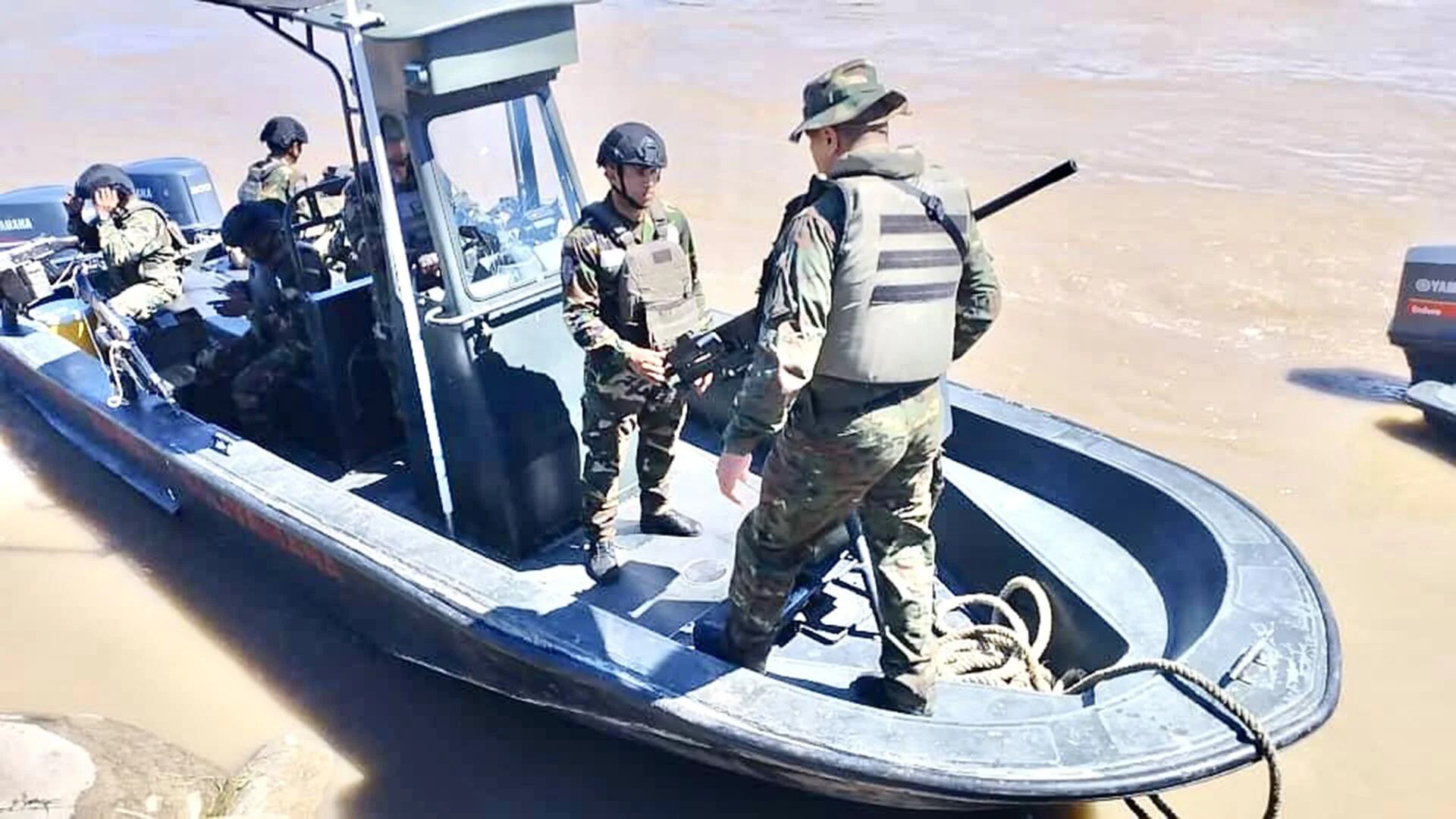 Militares de todas partes del país han sido enviados a Amazonas
