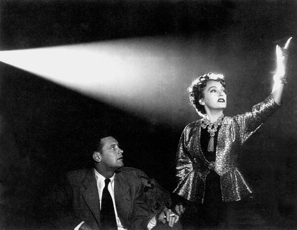 Gloria Swanson protagonizó a Norma Desmond en la versión cinematográfica de 1950
